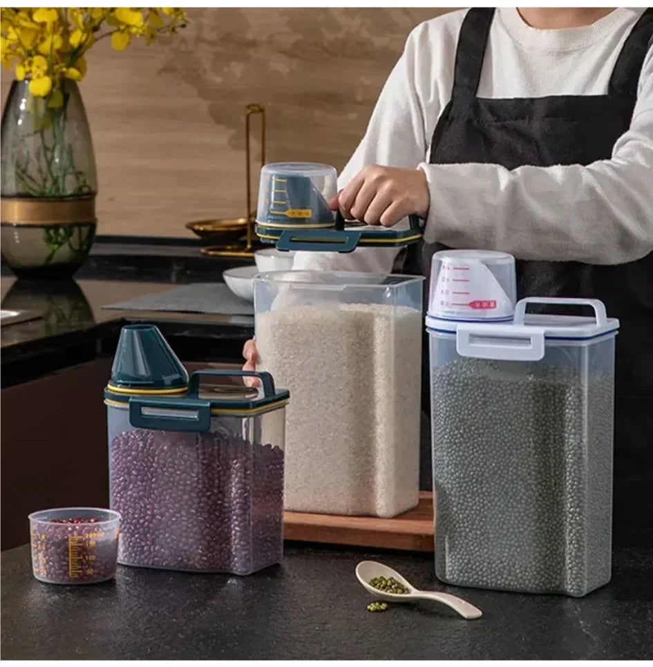 Dog And Cat Food Storage Container With Measuring Cup